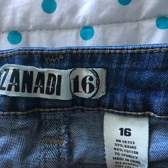 Jean Capris - Picture 3 of 3